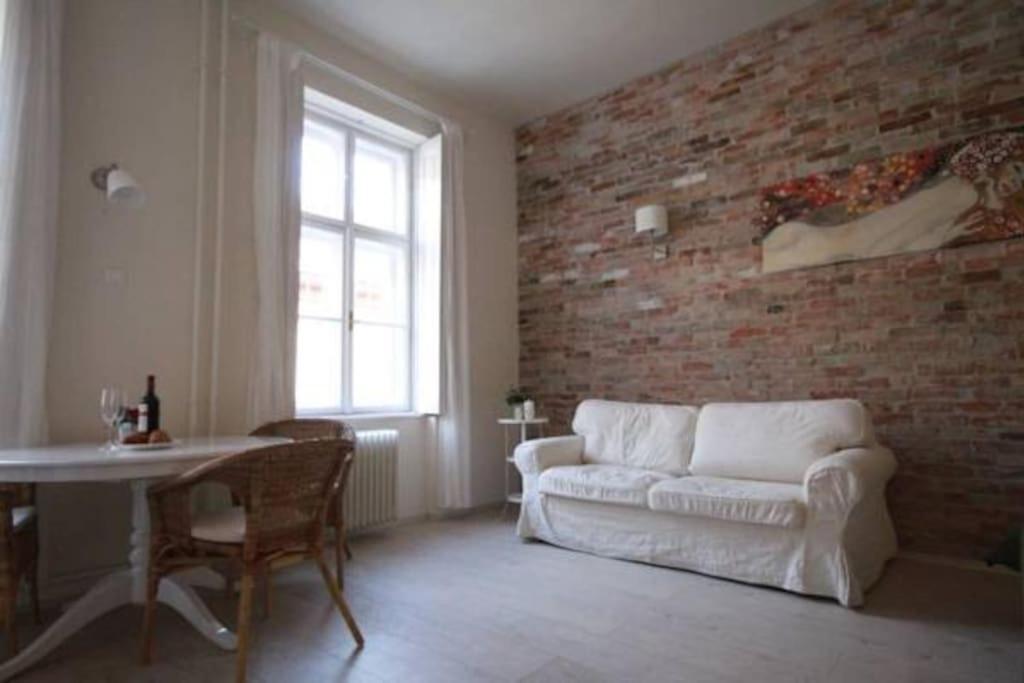 Trendy Home Near Basilica With Ac ブダペスト エクステリア 写真